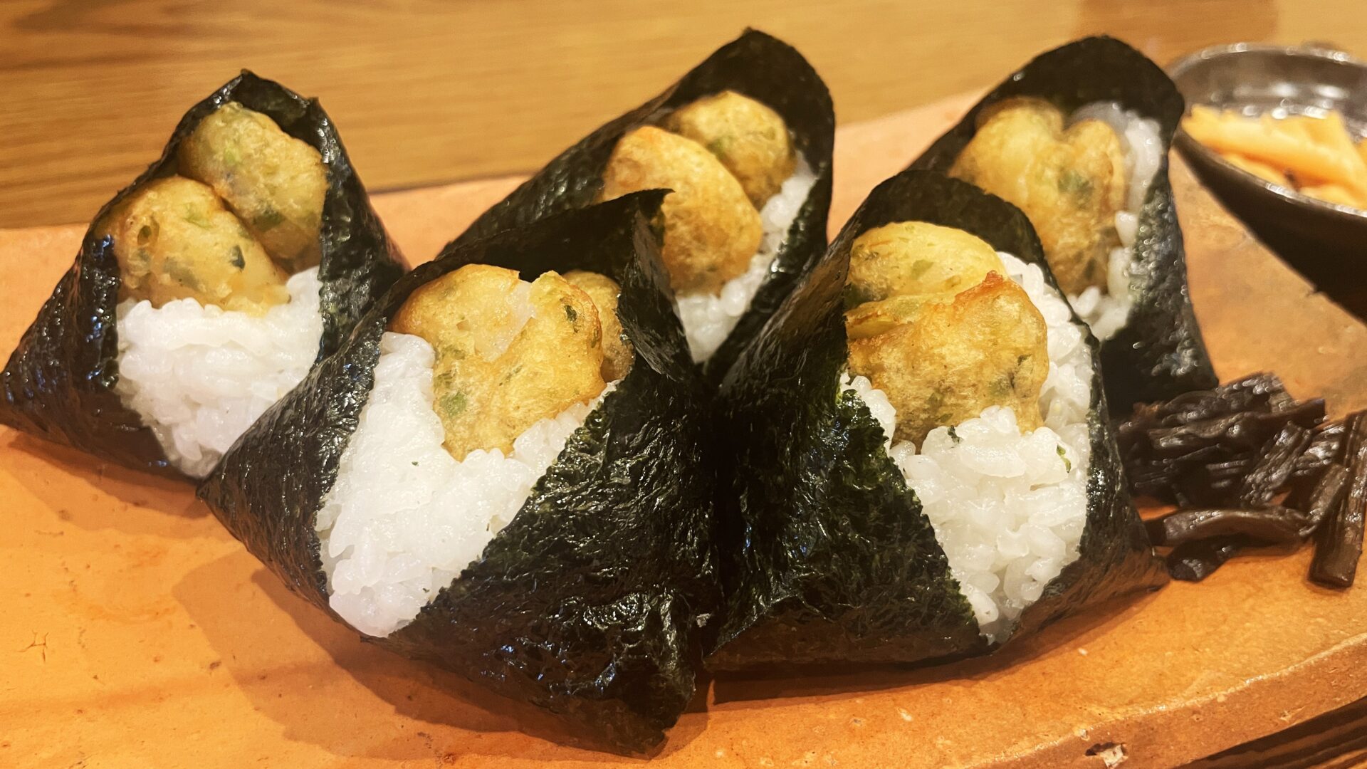 名古屋名物「天むす」の美味しいお店7選!発祥や特徴も紹介 | tabemaro(たべまろ)