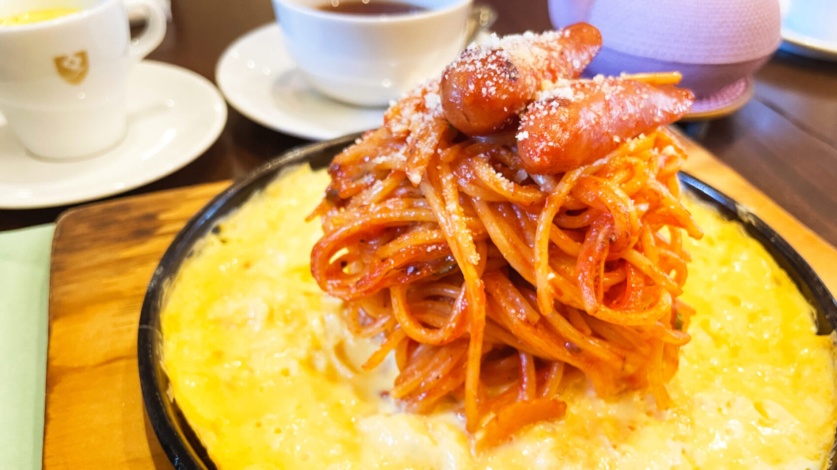 CAFE TANAKA 本店の鉄板ナポリタン